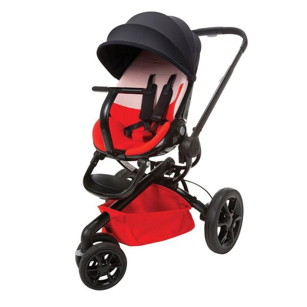 کالسکه کویینی مود Quinny moodd دارای ۳ حالت نشستن قابل تنظیم و مناسب برای خوابیدن نوزاد متولد شده